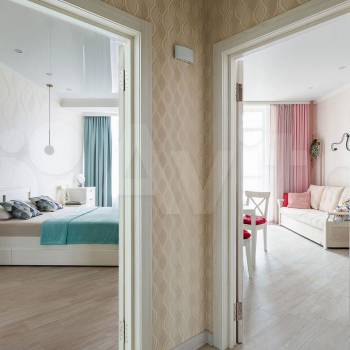 Продается 1-комнатная квартира, 49,3 м²