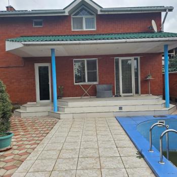 Продается Дом, 244 м²