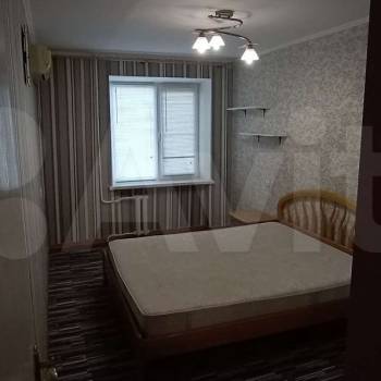 Продается Многокомнатная квартира, 77,6 м²