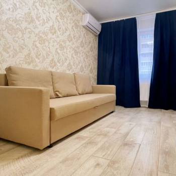 Продается 1-комнатная квартира, 36 м²