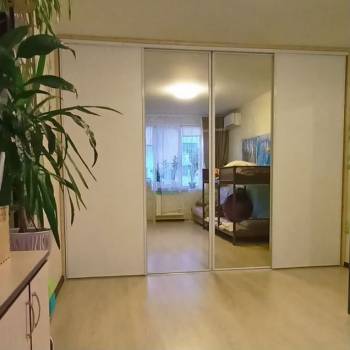 Продается 1-комнатная квартира, 45 м²