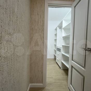 Продается 1-комнатная квартира, 35 м²