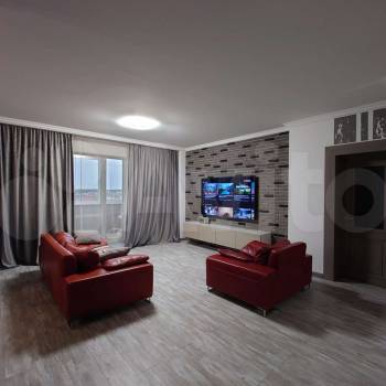 Продается 2-х комнатная квартира, 76 м²