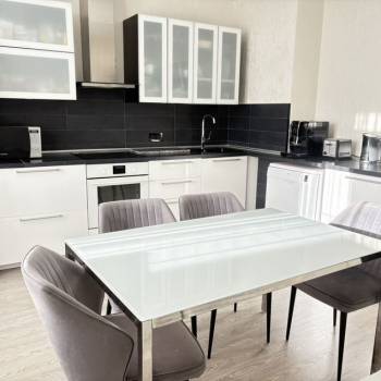 Продается 2-х комнатная квартира, 64,7 м²