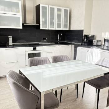 Продается 2-х комнатная квартира, 64,7 м²