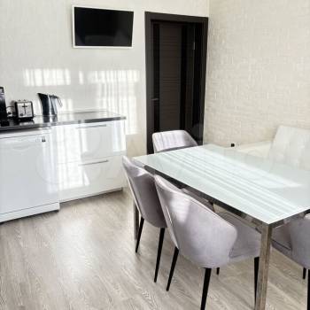 Продается 2-х комнатная квартира, 64,7 м²