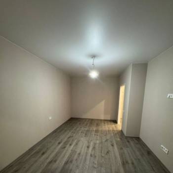 Продается 1-комнатная квартира, 43 м²