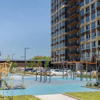Продается 1-комнатная квартира, 43 м²