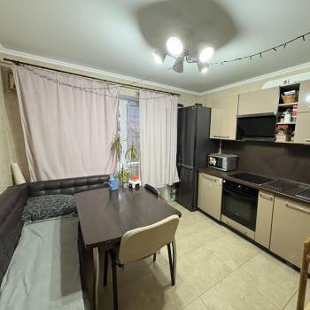 Продается 1-комнатная квартира, 41,6 м²