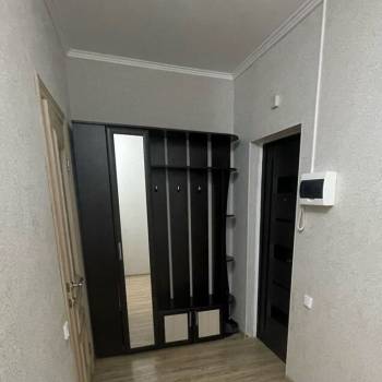 Продается 1-комнатная квартира, 52 м²
