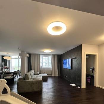 Продается 3-х комнатная квартира, 102 м²