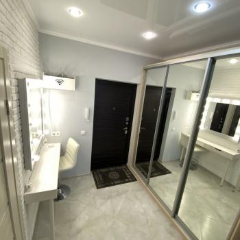 Продается 1-комнатная квартира, 69,7 м²