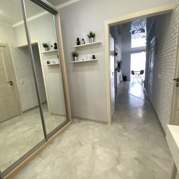 Продается 1-комнатная квартира, 69,7 м²