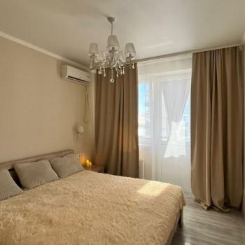 Продается 1-комнатная квартира, 69,7 м²