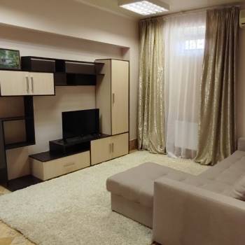 Продается 1-комнатная квартира, 38 м²