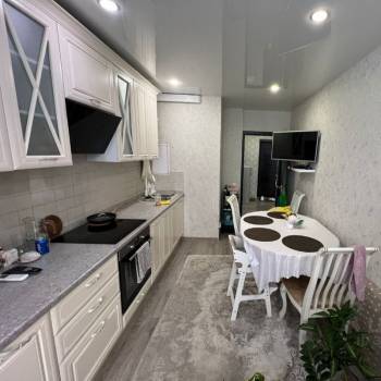 Продается 1-комнатная квартира, 42,2 м²