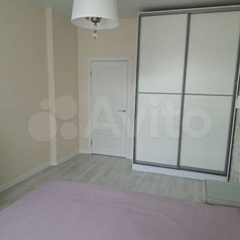 Продается 1-комнатная квартира, 48,1 м²