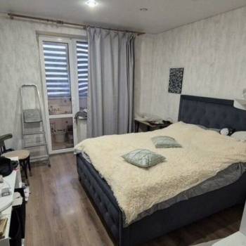 Продается 1-комнатная квартира, 45 м²