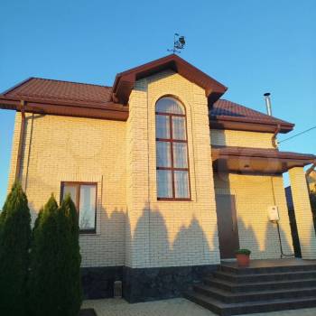 Продается Дом, 192 м²