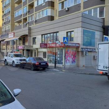 Сдается Торговое помещение, 135 м²