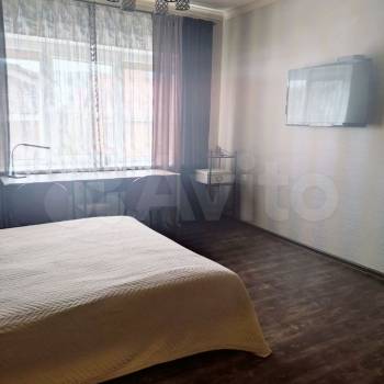 Продается Многокомнатная квартира, 240 м²