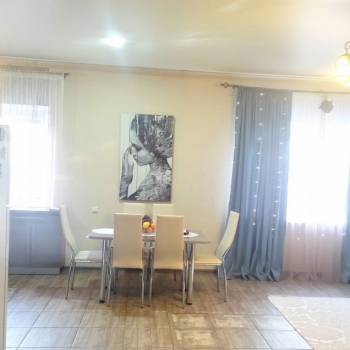 Продается Многокомнатная квартира, 240 м²