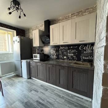 Продается 1-комнатная квартира, 32 м²