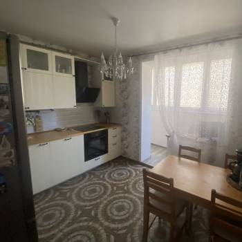 Продается 2-х комнатная квартира, 65 м²