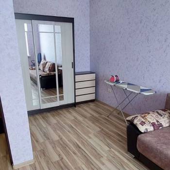 Продается 1-комнатная квартира, 35 м²