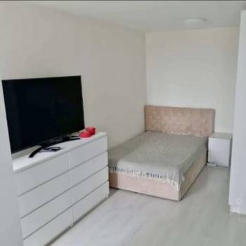 Продается 1-комнатная квартира, 40 м²