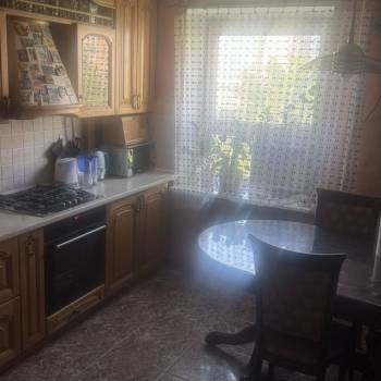 Продается Многокомнатная квартира, 104 м²