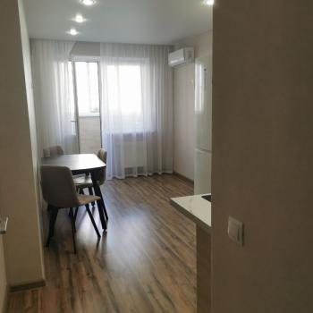 Сдается 1-комнатная квартира, 42 м²