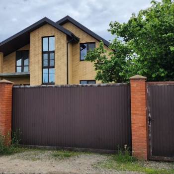 Продается Дом, 195 м²