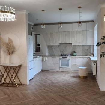 Продается Дом, 195 м²