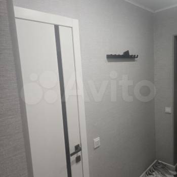 Продается 1-комнатная квартира, 35 м²