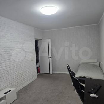 Продается 1-комнатная квартира, 35 м²