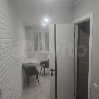 Продается 1-комнатная квартира, 35 м²