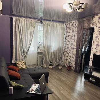 Продается Многокомнатная квартира, 74 м²