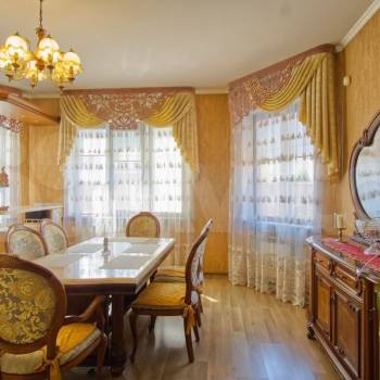 Продается Дом, 180 м²