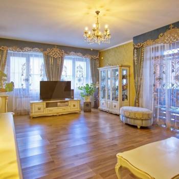 Продается Дом, 180 м²