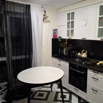 Продается 1-комнатная квартира, 38 м²