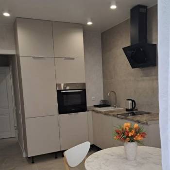 Продается 1-комнатная квартира, 36 м²