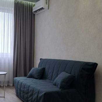 Продается 1-комнатная квартира, 36 м²