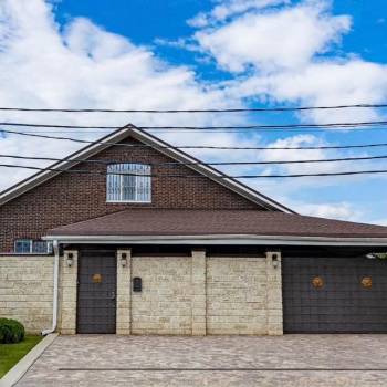 Продается Дом, 230 м²