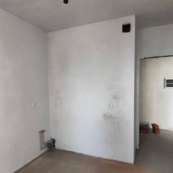 Продается 1-комнатная квартира, 37 м²