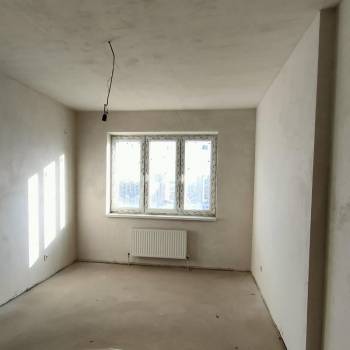 Продается 1-комнатная квартира, 37 м²