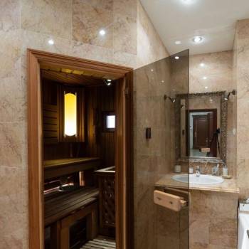 Продается Многокомнатная квартира, 162,8 м²