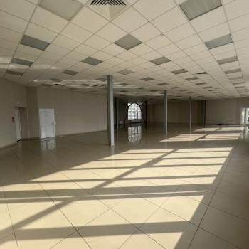 Сдается Нежилое помещение, 350 м²