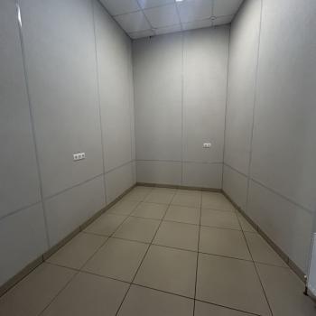 Сдается Нежилое помещение, 350 м²