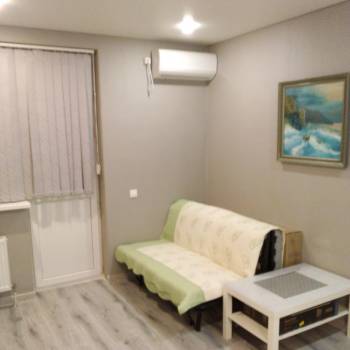 Продается 1-комнатная квартира, 18 м²